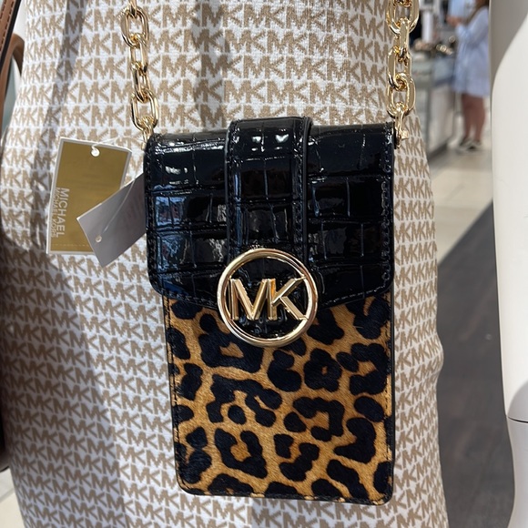 Michael Kors Carmen Small NS Phone XBODY HairCalf
Black Multi - Picture 6 of 16